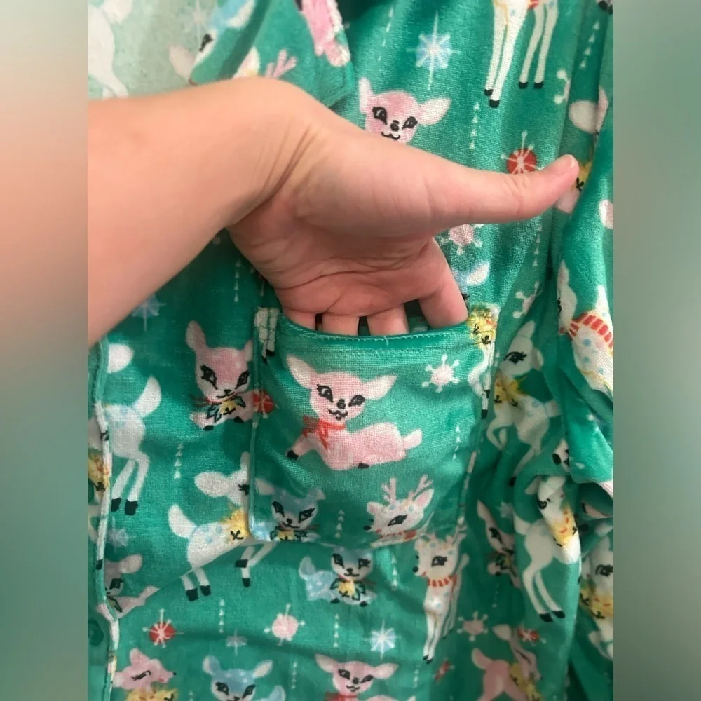 Girls XL 16-18 Holiday Pajama Top Button Down Deer Christmas Green Long Sleeve